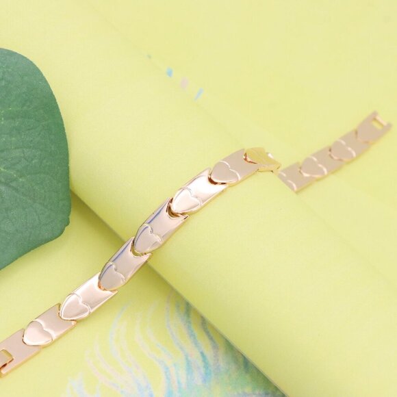 "Elegant Rose Gold Heart Link Bracelet in Glossy Finish, XPBL1124 - Picture 5 of 11